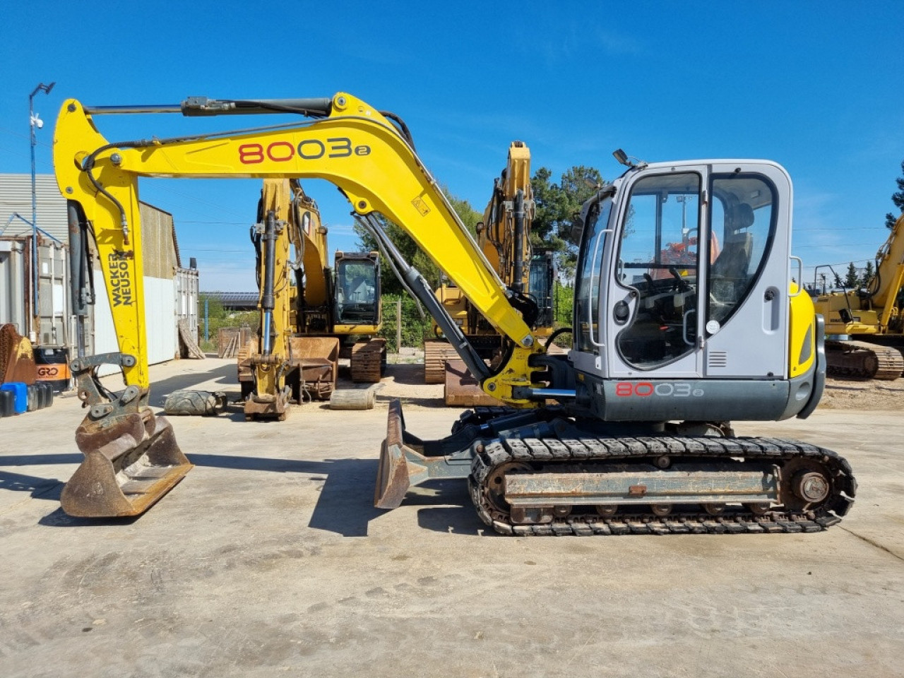 NEUSON 8003 Mini pelle 8 tonnes, Autres Véhicules, Conakry