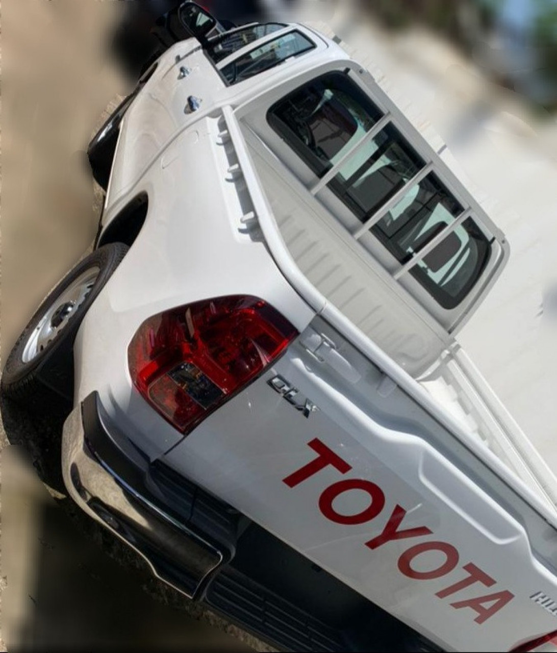 TOYOTA HILUX SORTIE D'USINE ANNÉE 2024, Voitures, Conakry