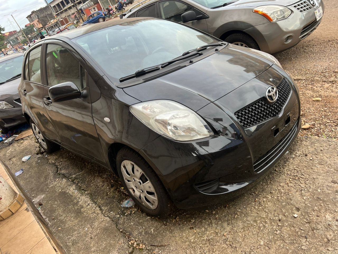 TOYOTA YARIS, Voitures, Conakry