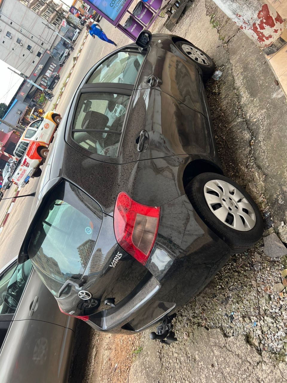 TOYOTA YARIS, Voitures, Conakry