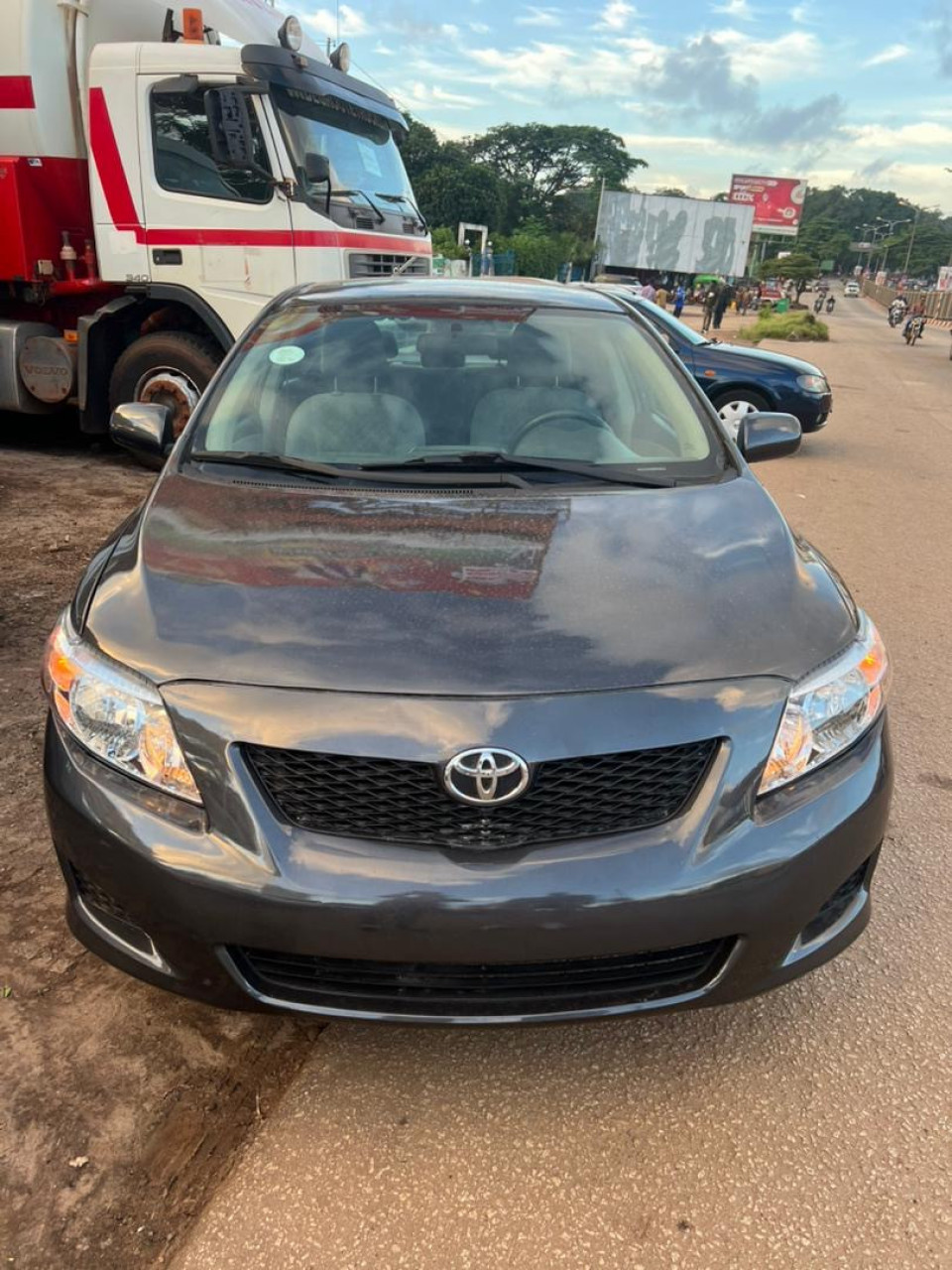 TOYOTA Corolla CE, Voitures, Conakry