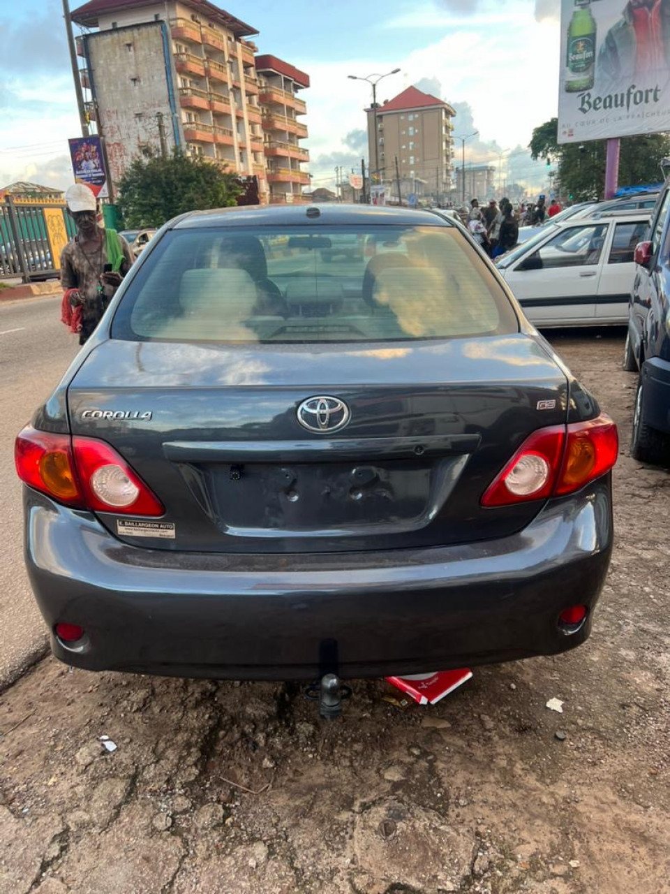 TOYOTA Corolla CE, Voitures, Conakry