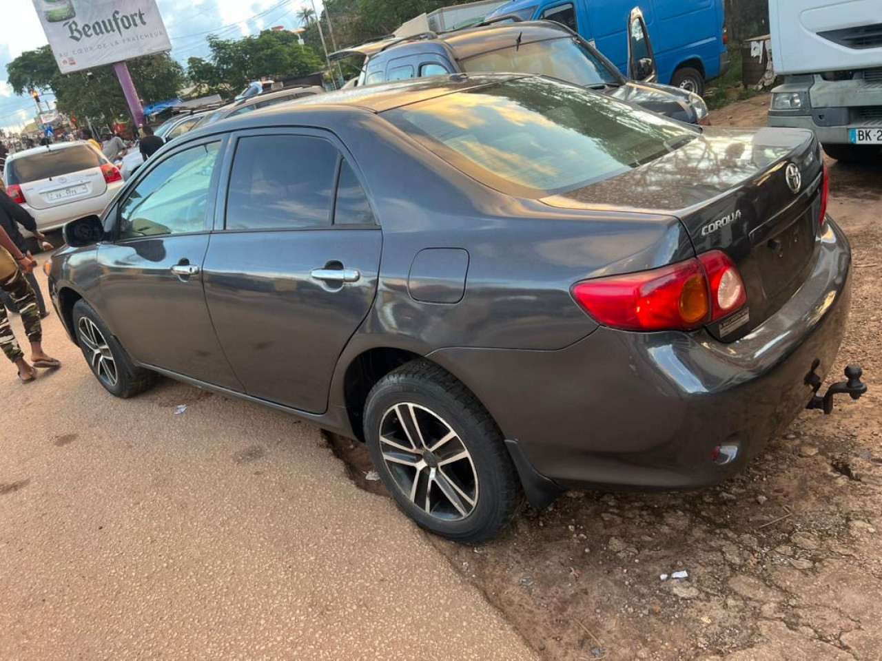 TOYOTA Corolla CE, Voitures, Conakry