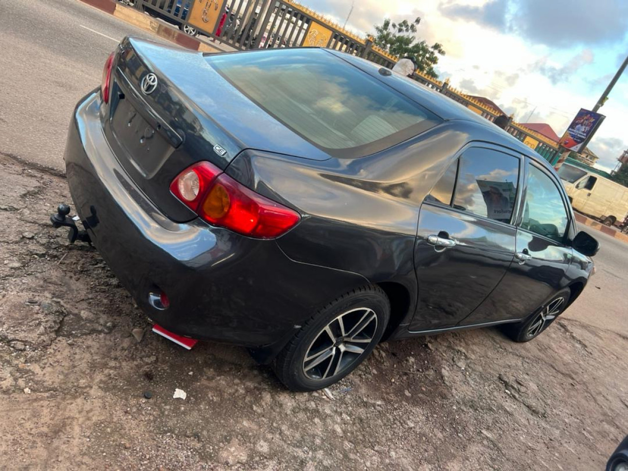 TOYOTA Corolla CE, Voitures, Conakry