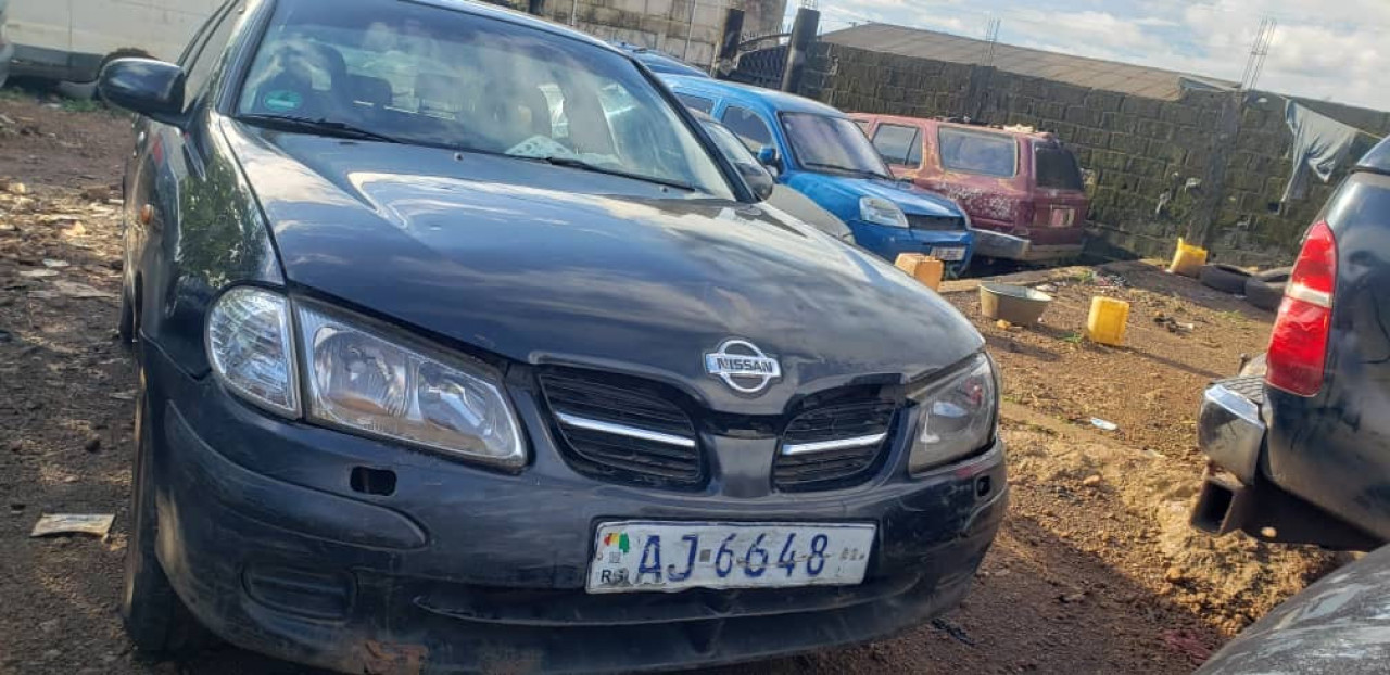 Nissan Almera, Voitures, Conakry