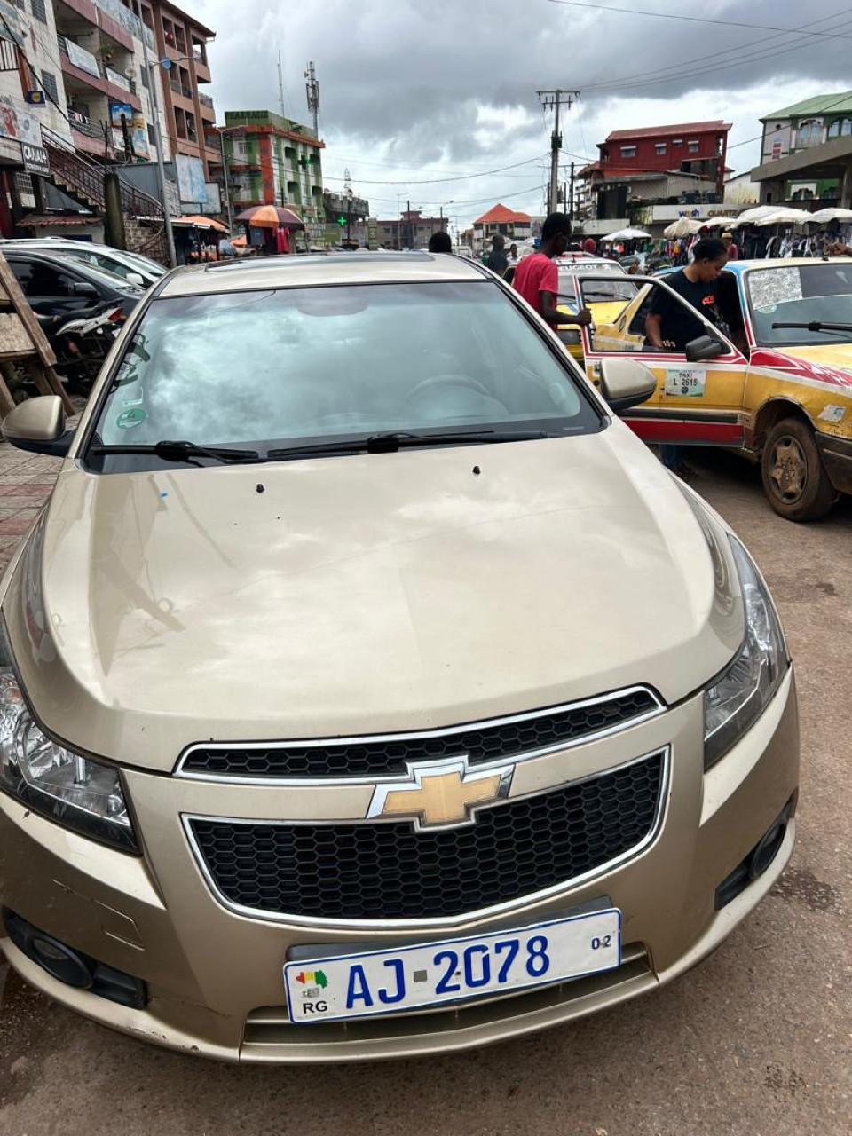 CHEVROLET CRUIZE, Voitures, Conakry