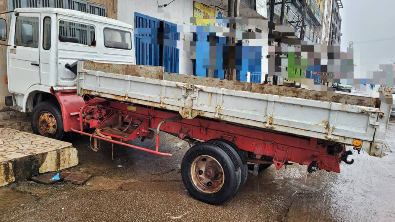 RENAULT BENNE, Remorques - Conteneurs, Conakry