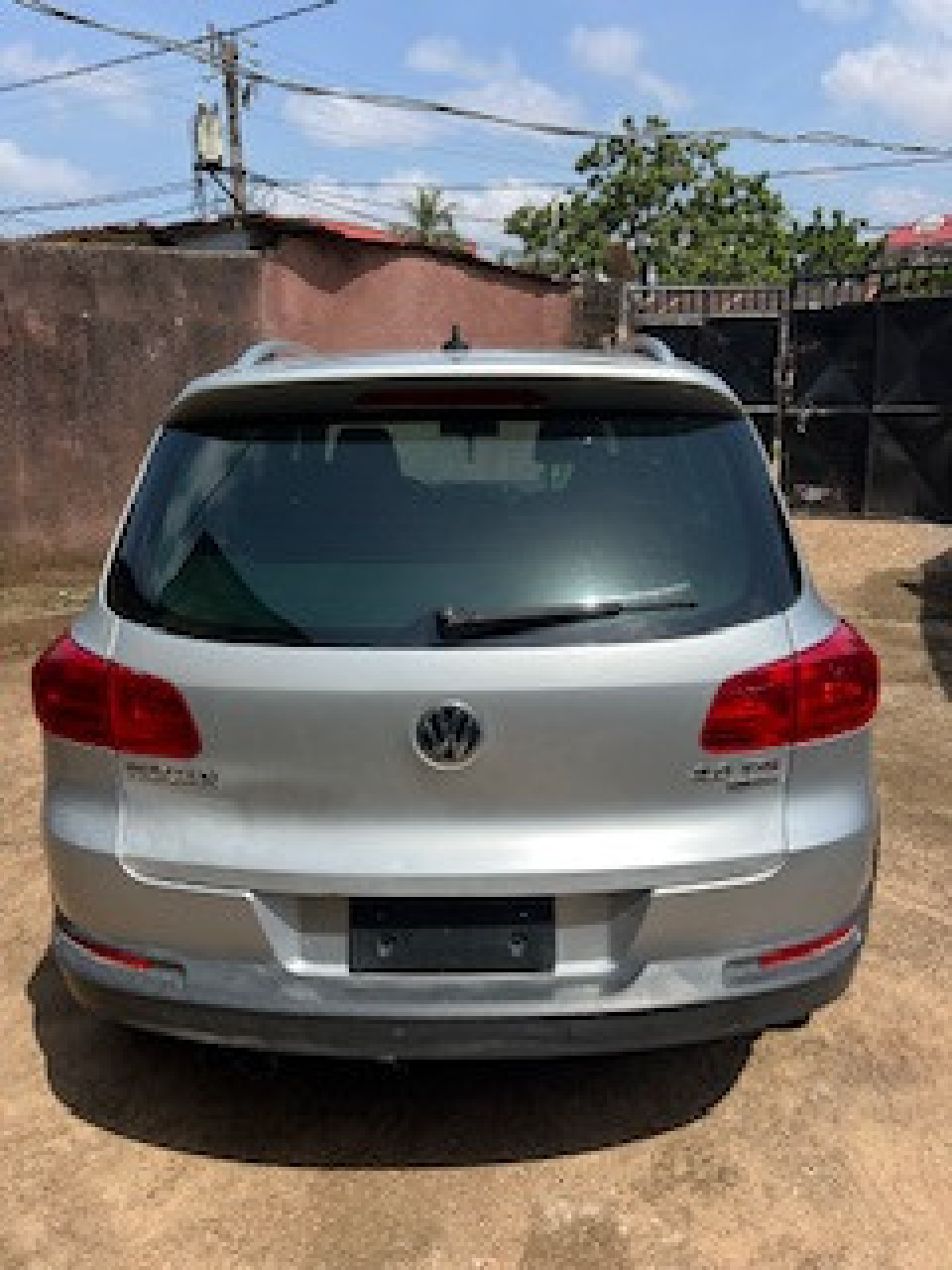 VOLKSWAGEN TIGUAN, Voitures, Conakry