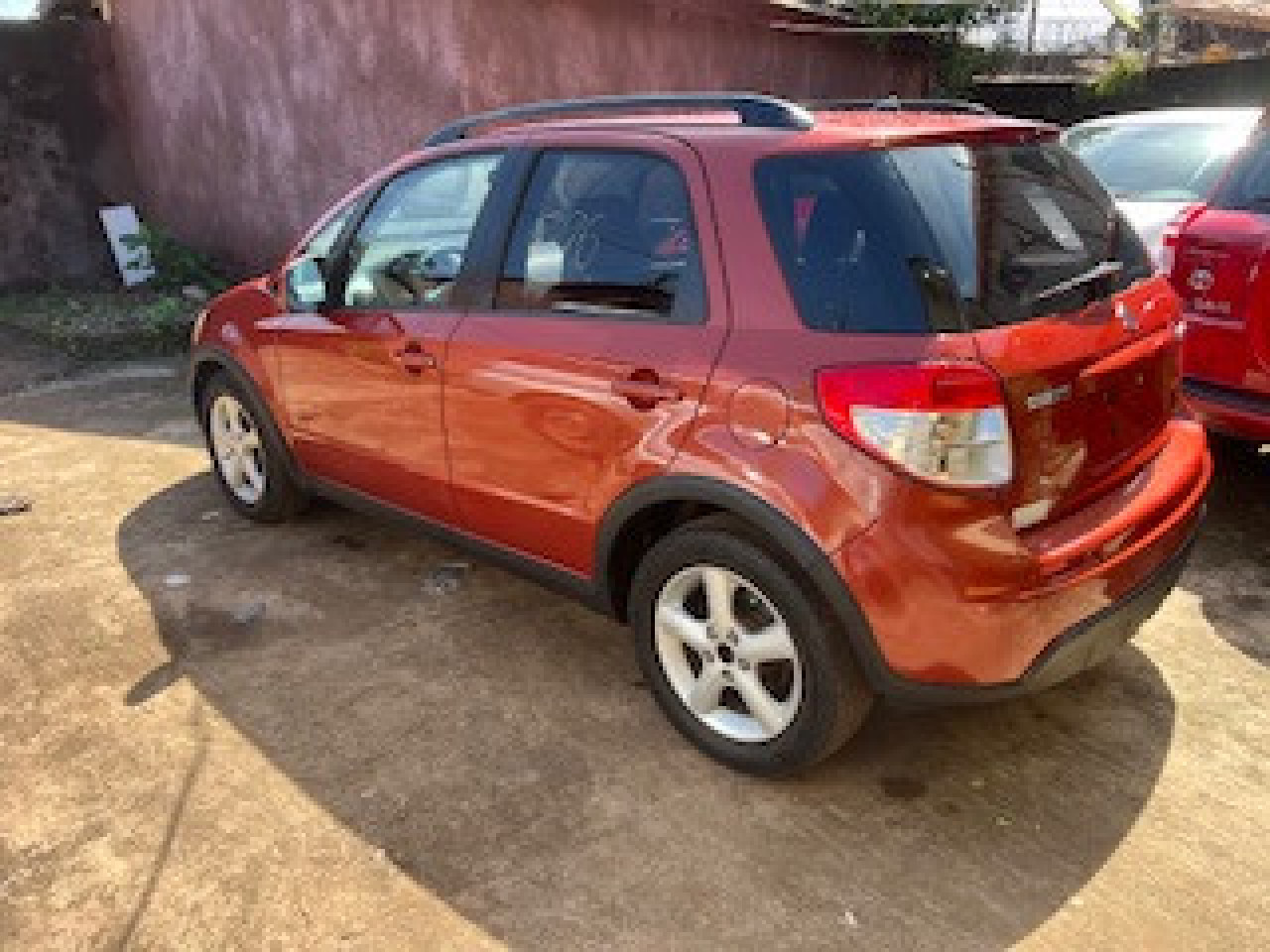 Suzuki SX4, Voitures, Conakry