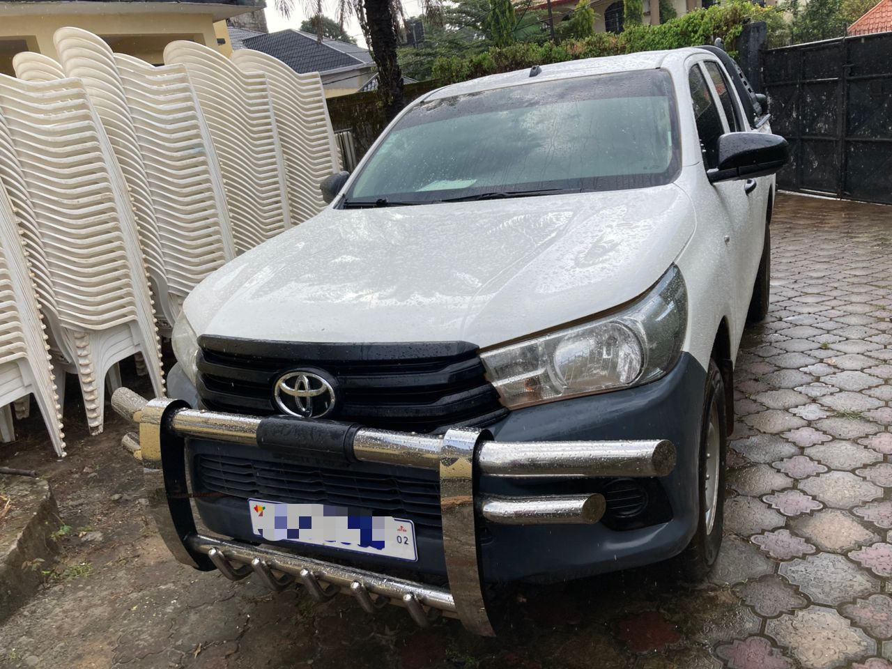 TOYOTA HILUX 2017 EN TRÈS BON ÉTAT DIESEL MANUELLE CLIM, Voitures, Conakry