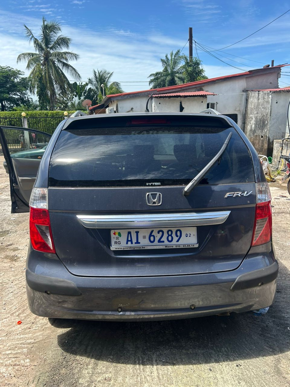 À vendre, Voitures, Conakry