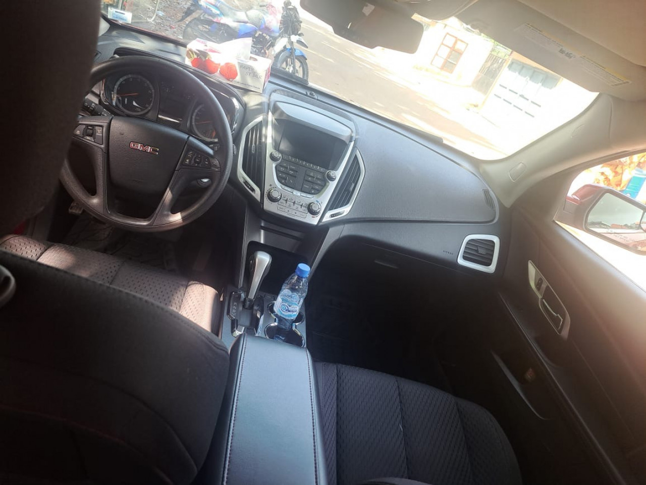 GMC Terrain 2013, Voitures, Conakry