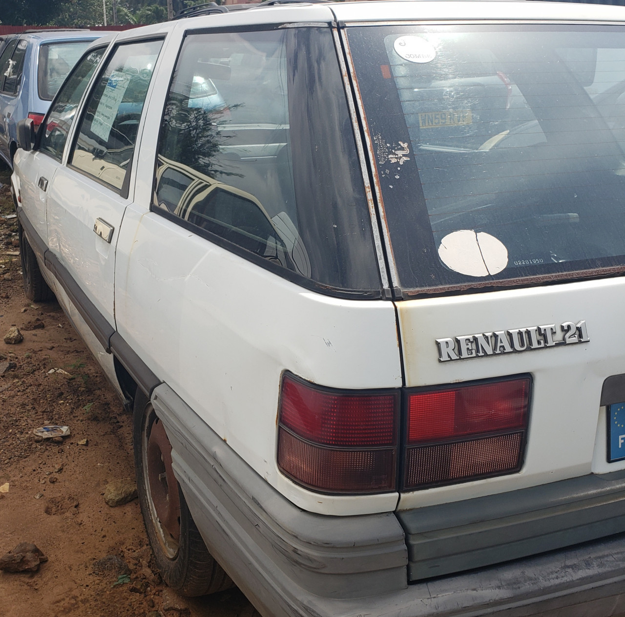 RENAULT 21, Voitures, Conakry