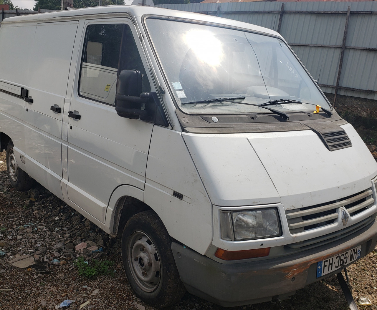 RENAULT TRAFIC, Voitures, Conakry