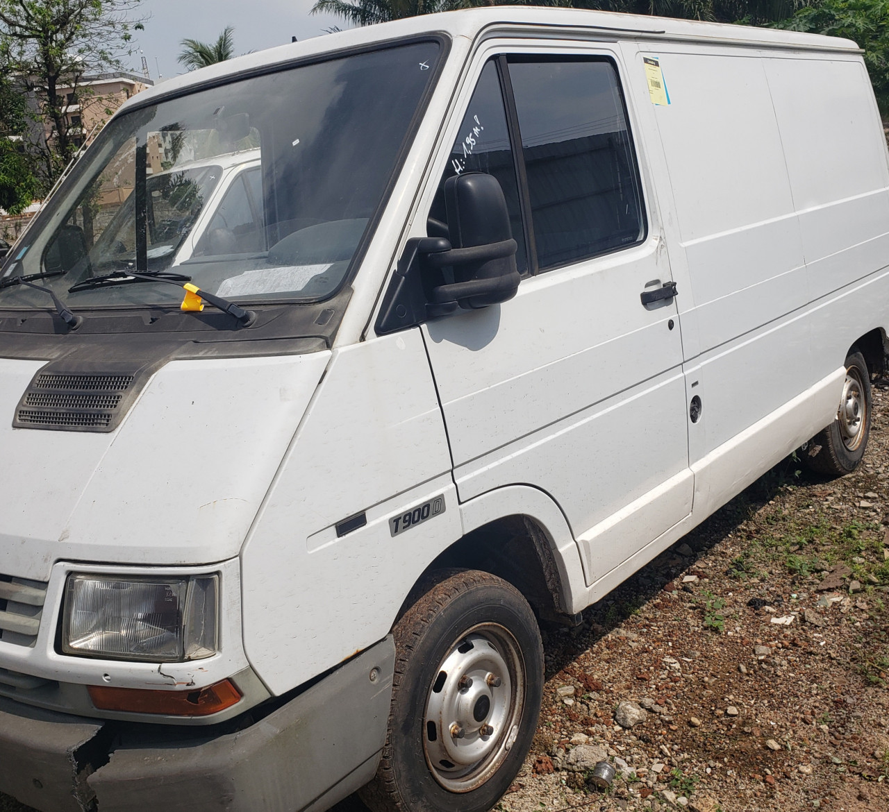 RENAULT TRAFIC, Voitures, Conakry