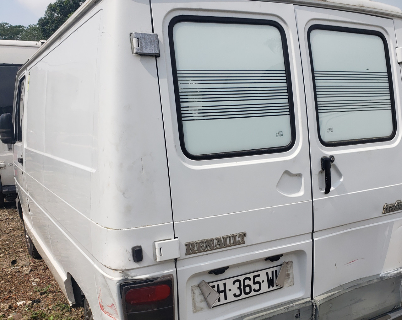 RENAULT TRAFIC, Voitures, Conakry