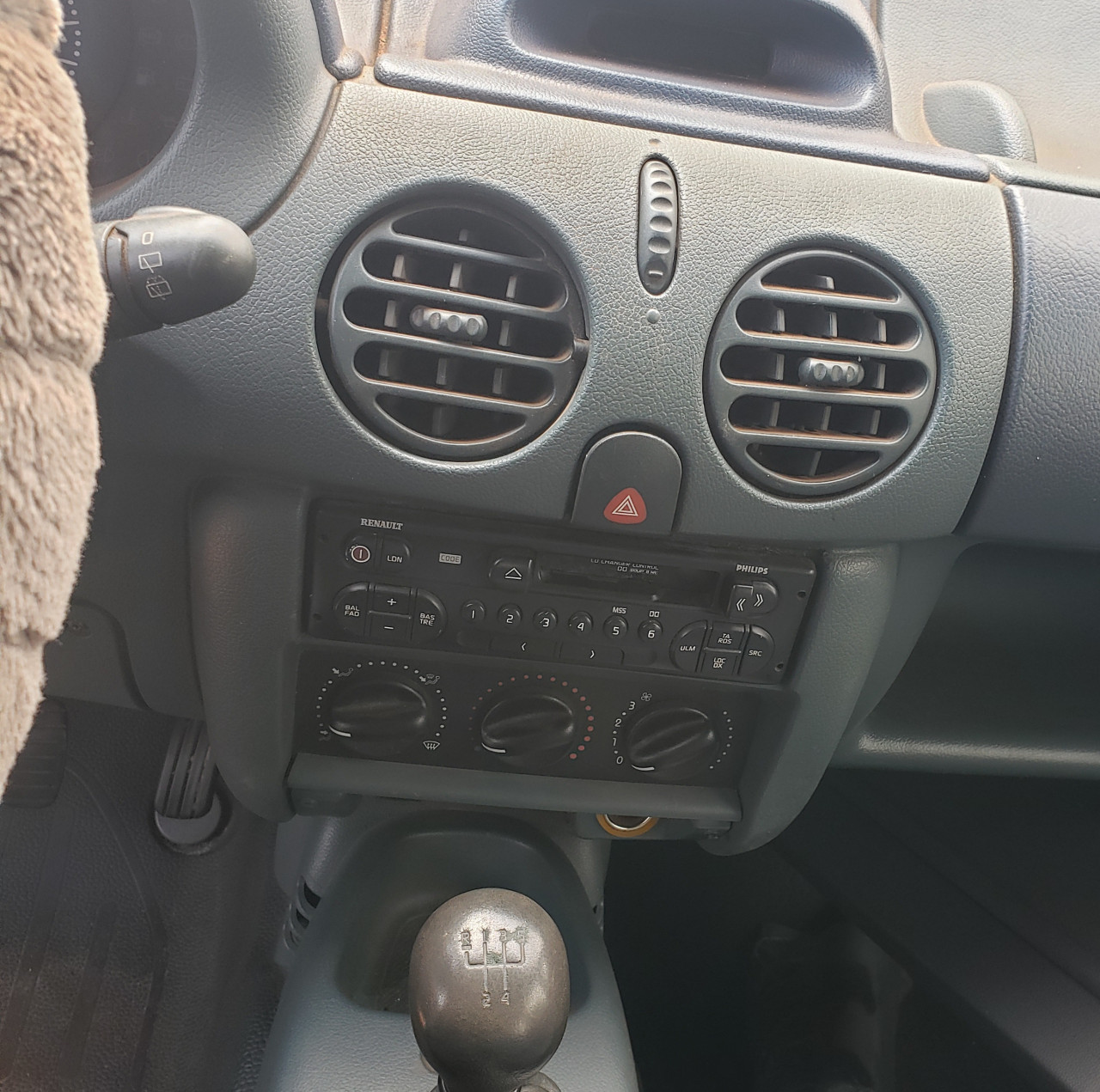 RENAULT KANGOO, Voitures, Conakry