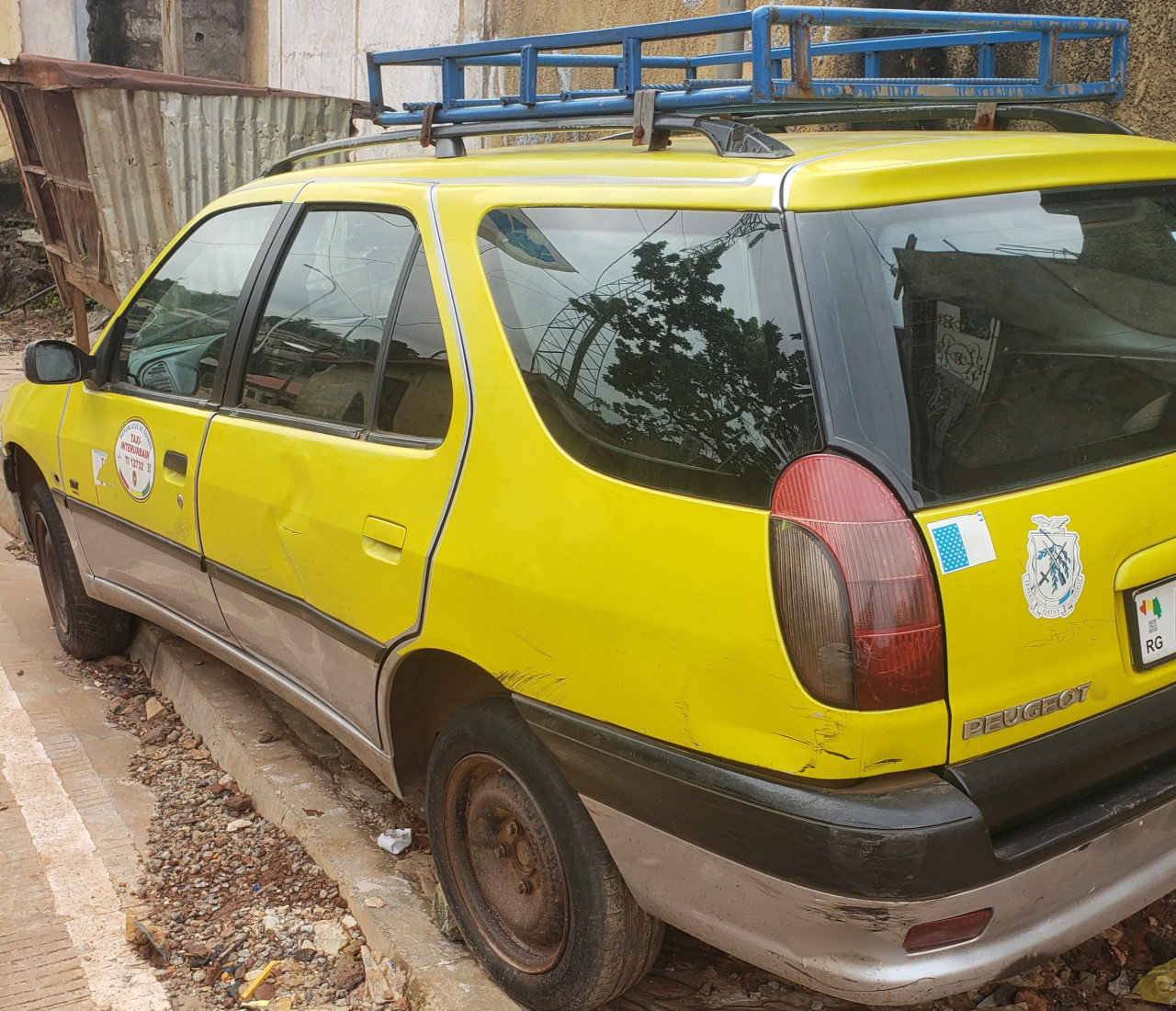 Peugeot 306, Voitures, Conakry