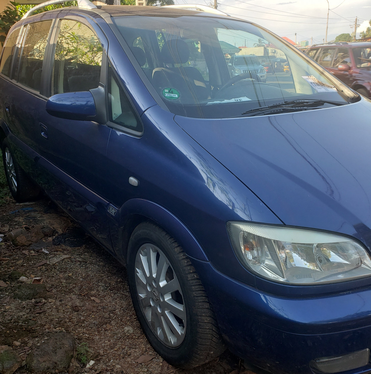 OPEL 9 PLACES, Voitures, Conakry