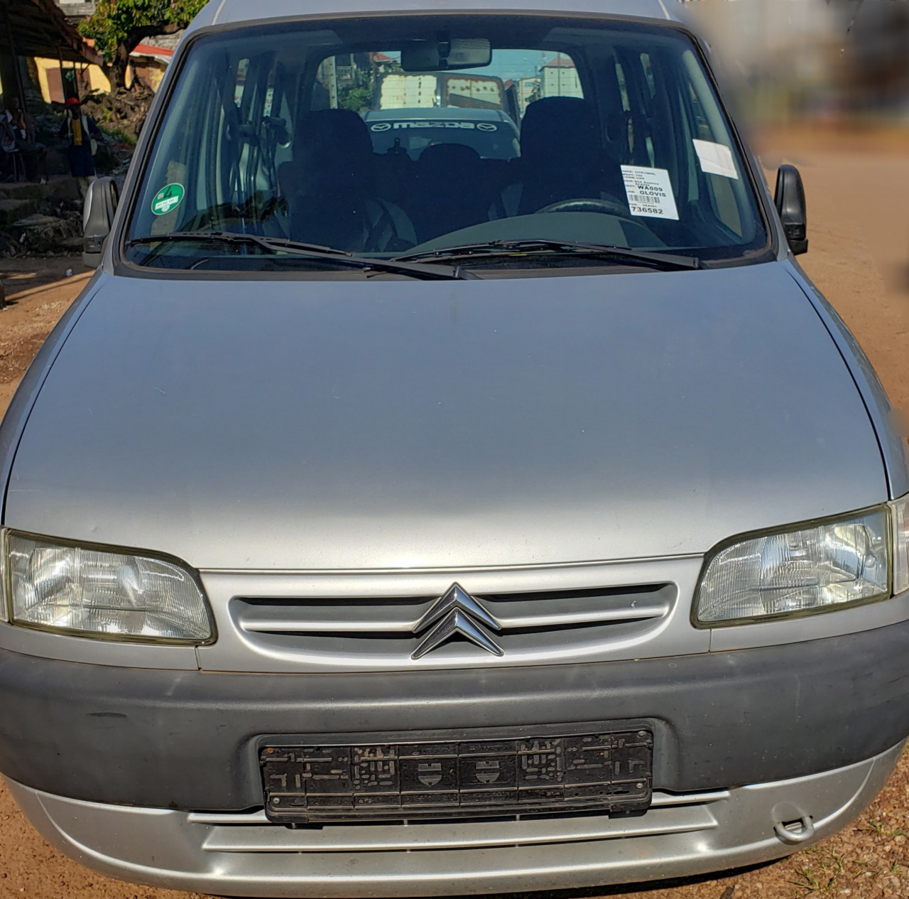 CITROËN BERLINGO, Voitures, Conakry