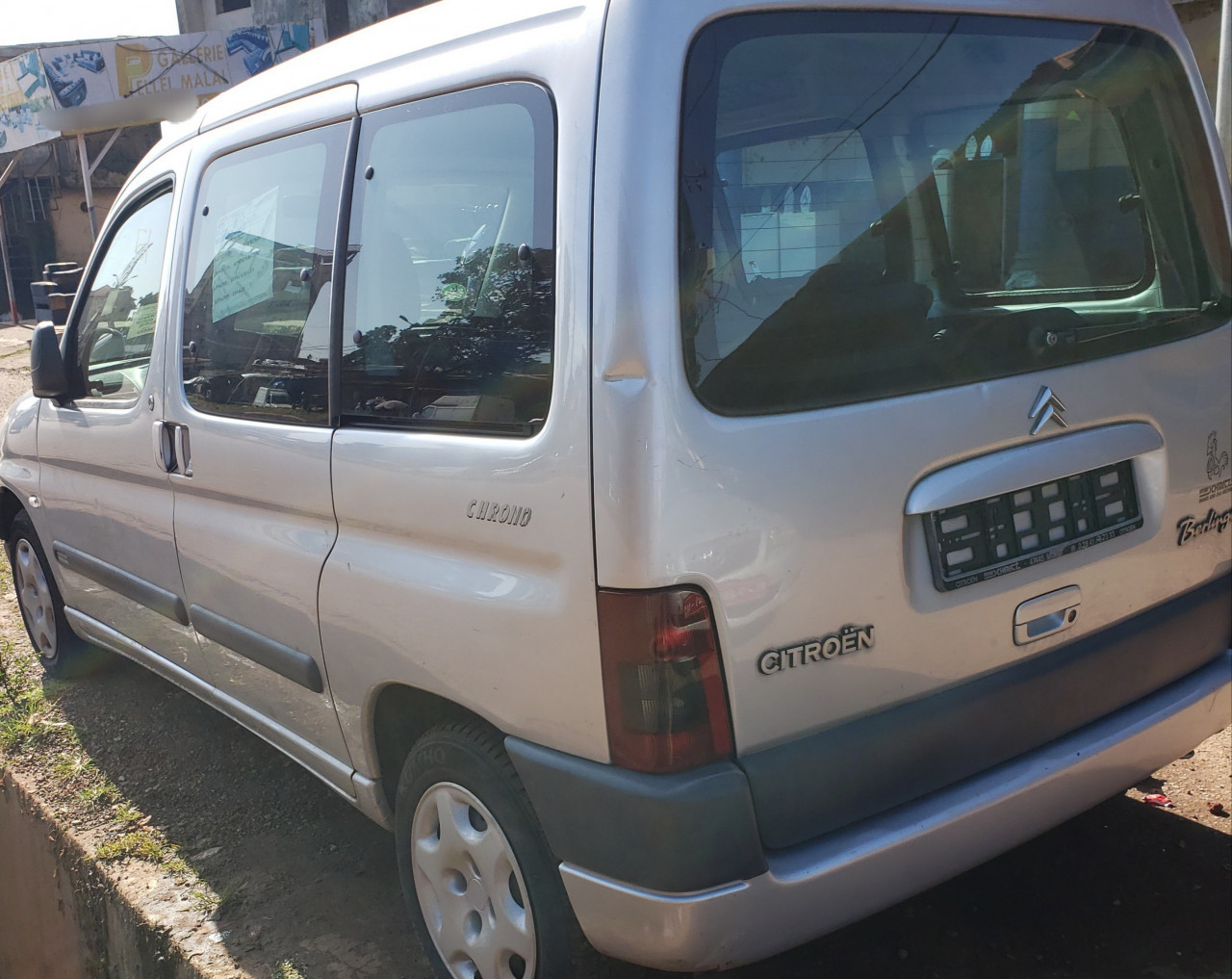 CITROËN BERLINGO, Voitures, Conakry