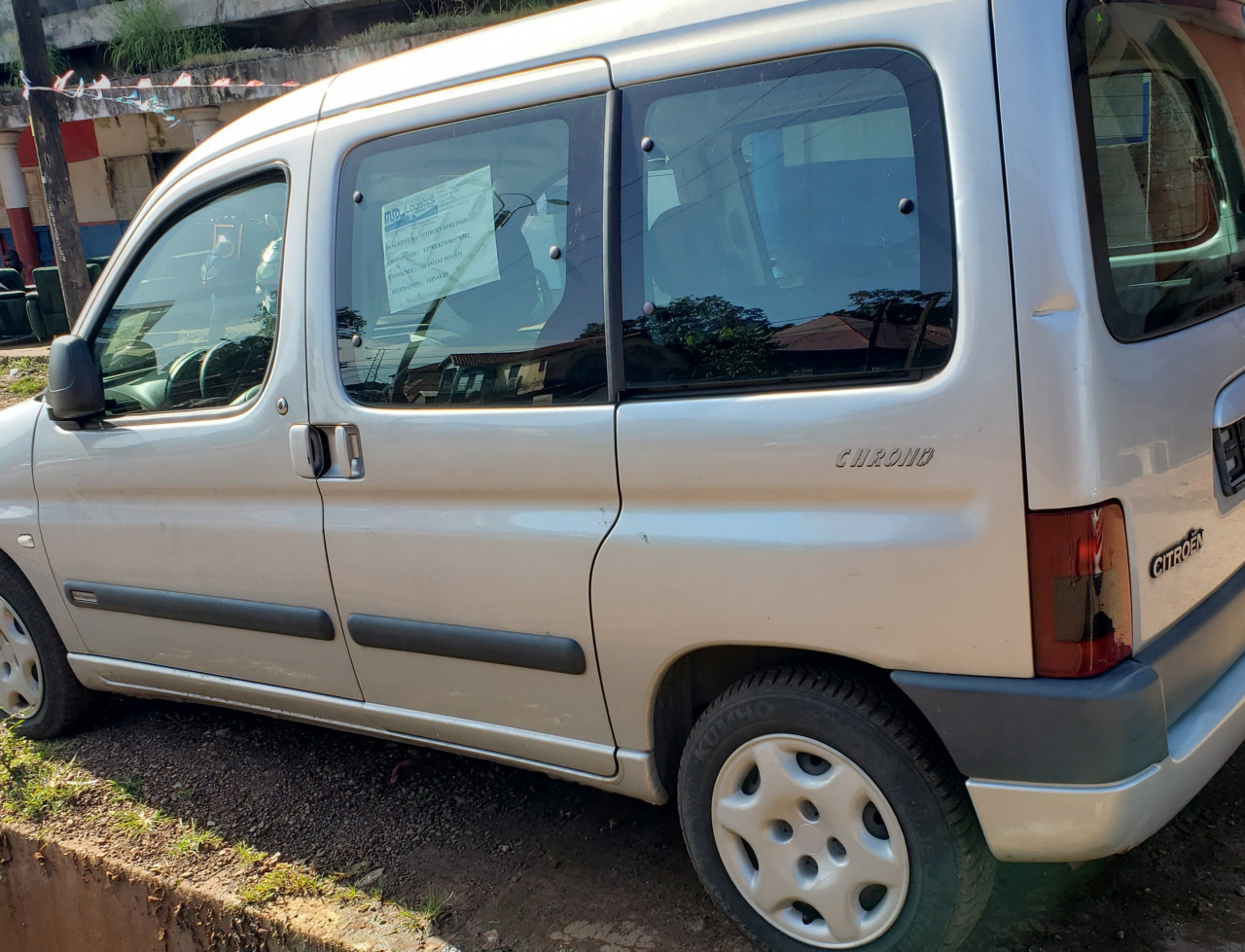 CITROËN BERLINGO, Voitures, Conakry