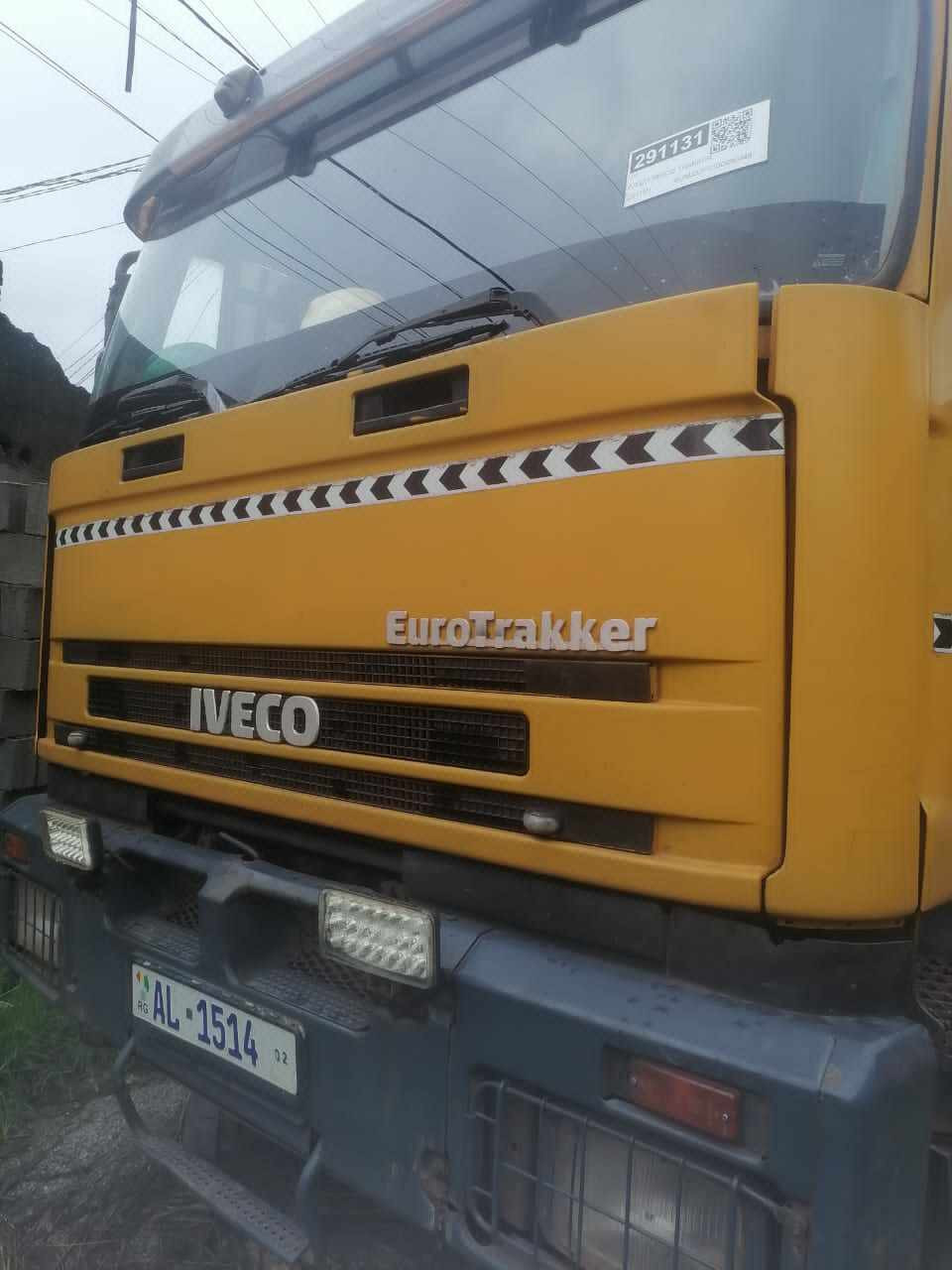 IVECO, Camions - Autobus, Conakry