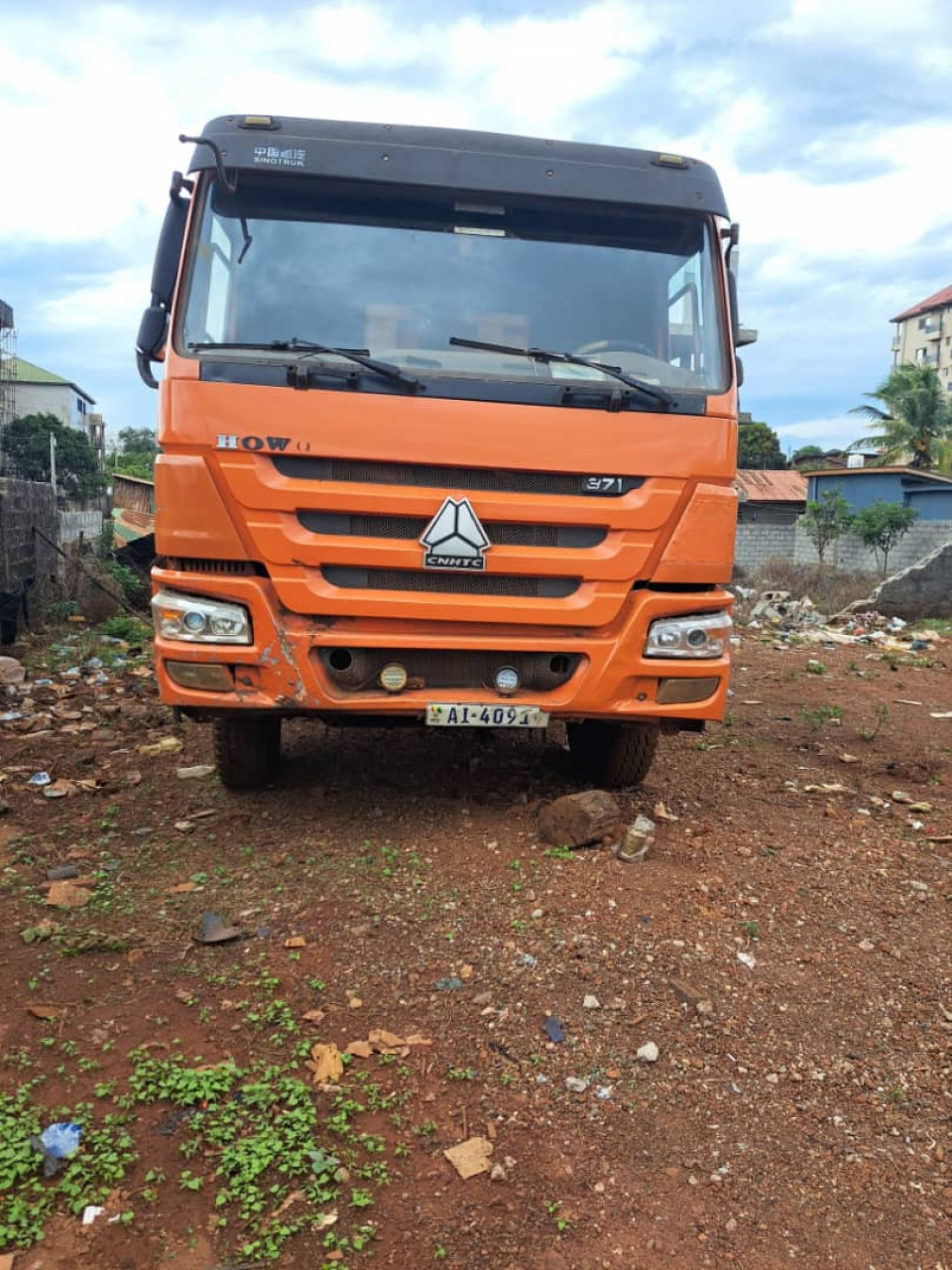 CAMIONS HOWO, Camions - Autobus, Conakry