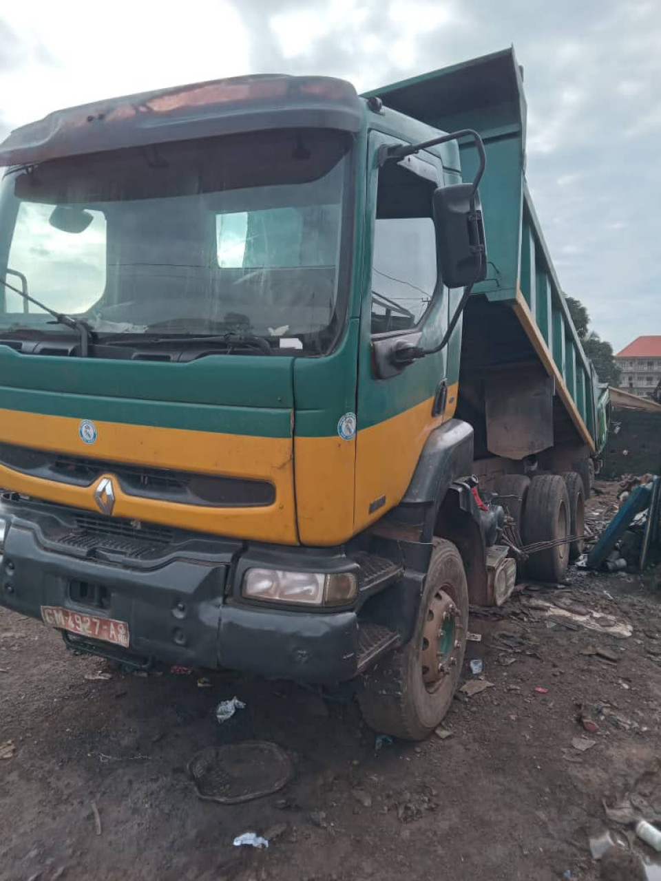 RENAULT KERAX, Camions - Autobus, Conakry