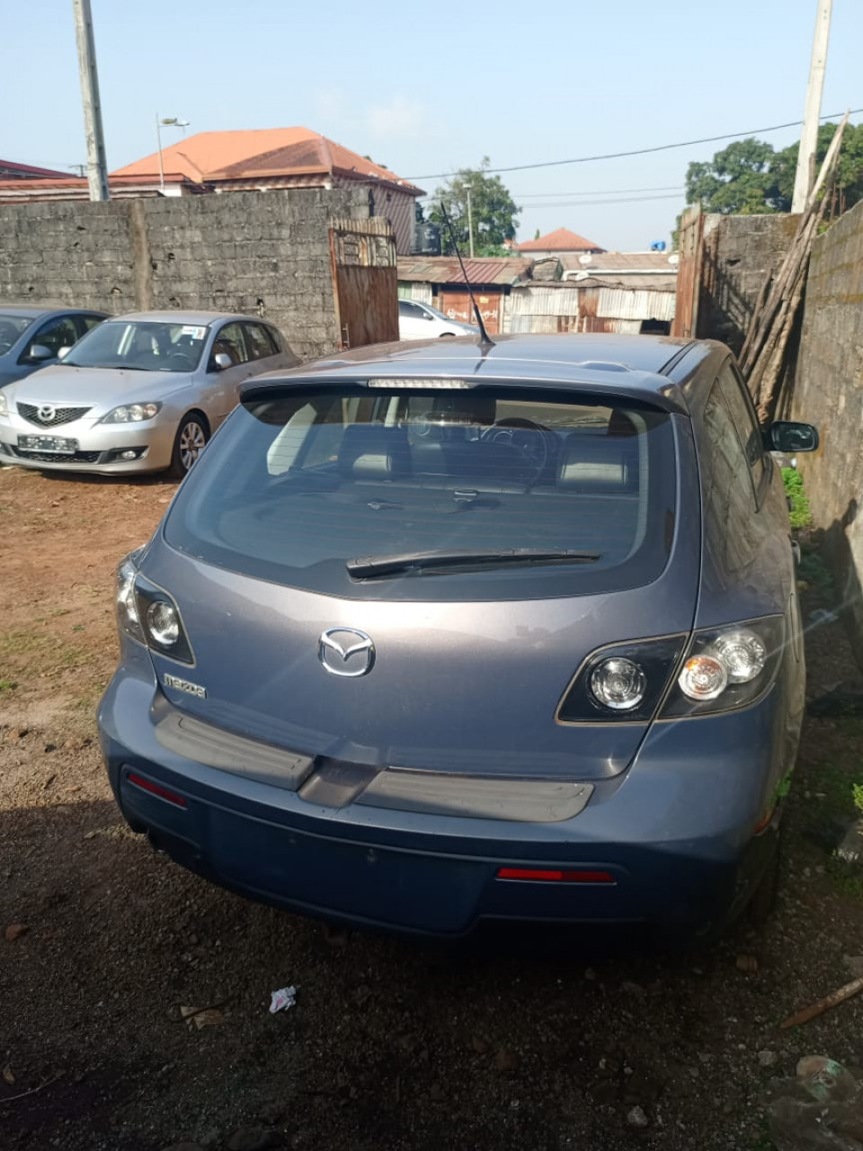 Mazda3, Voitures, Conakry