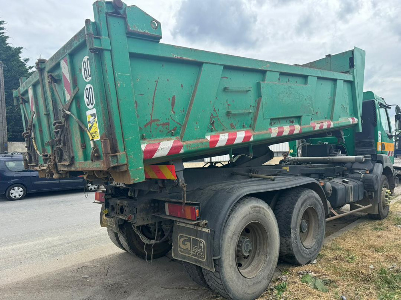 RENAULT KERAX, Camions - Autobus, Conakry