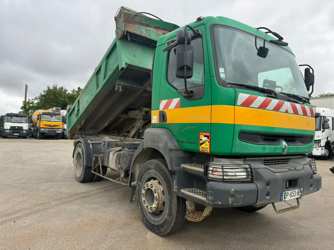 RENAULT KERAX, Camions - Autobus, Conakry