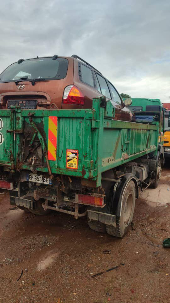 RENAULT KERAX, Camions - Autobus, Conakry