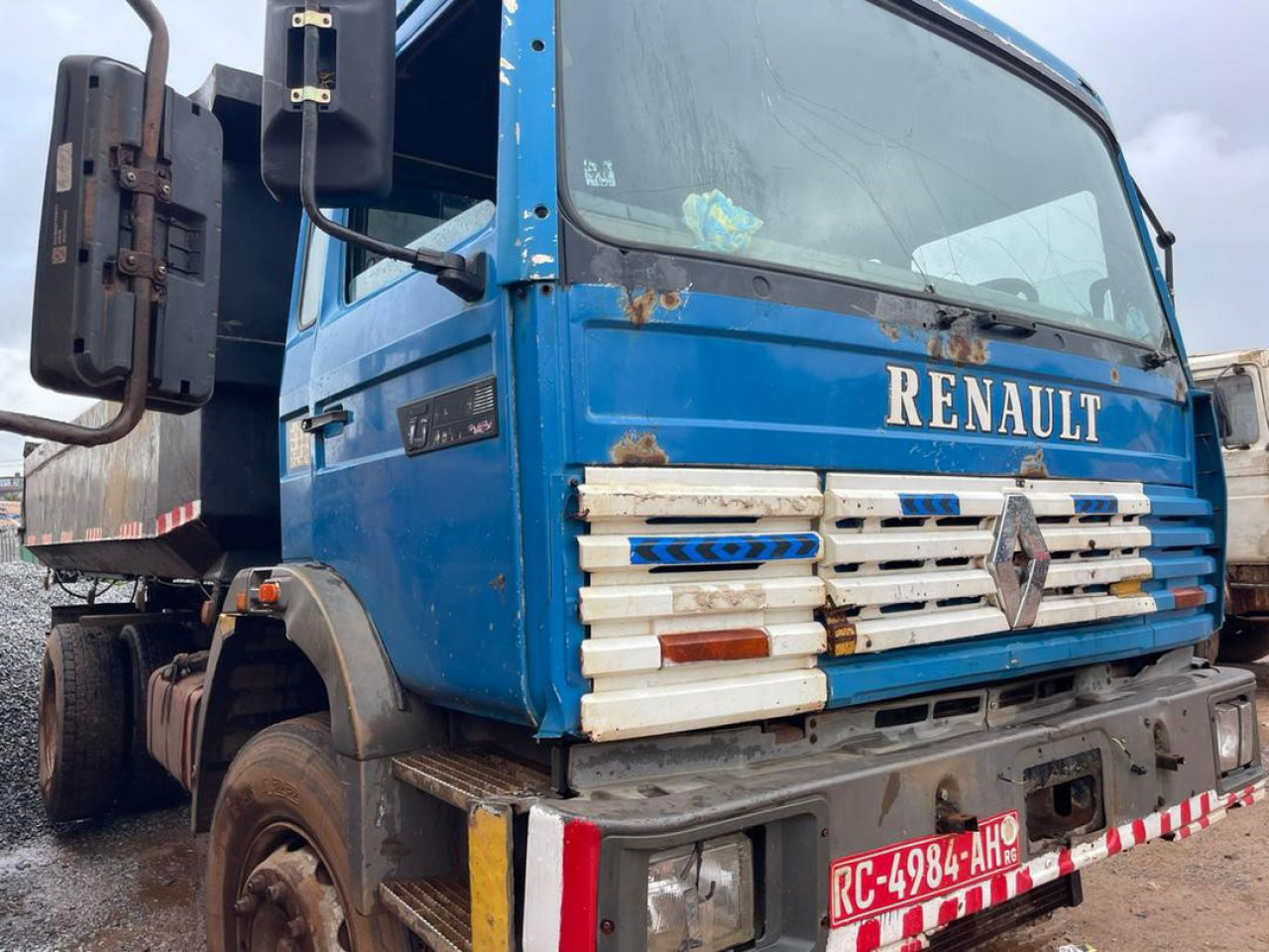 RENAULT MANAGER G300, Camions - Autobus, Conakry