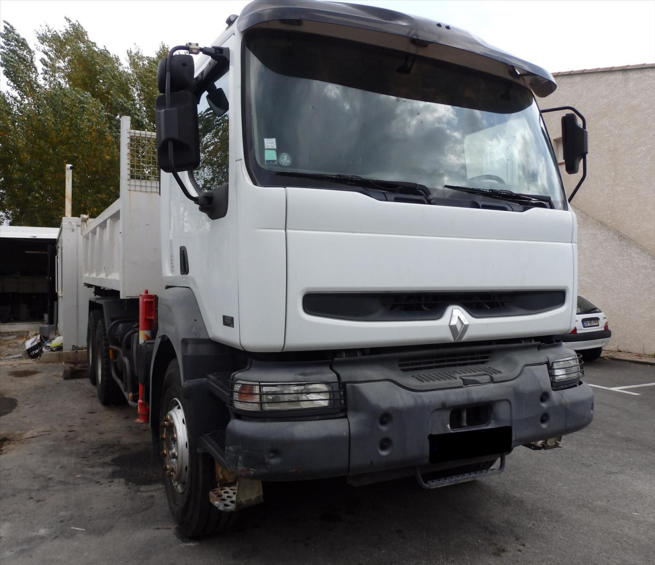 RENAULT KERAX, Camions - Autobus, Conakry