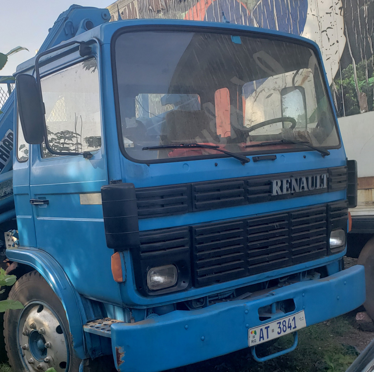 CAMION GRIS RENAULT, Camions - Autobus, Conakry