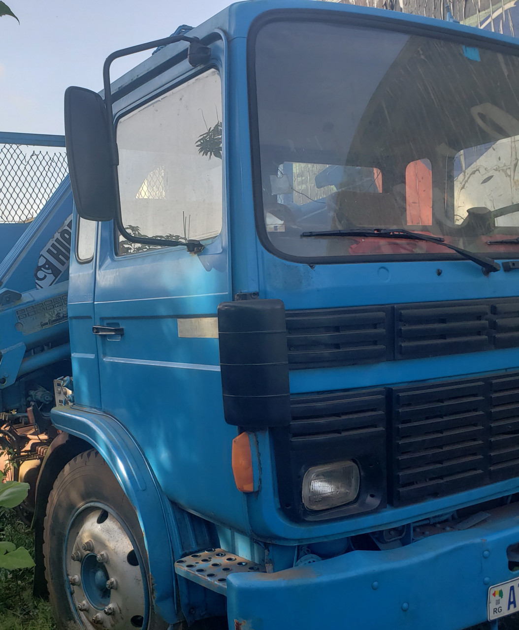 CAMION GRIS RENAULT, Camions - Autobus, Conakry