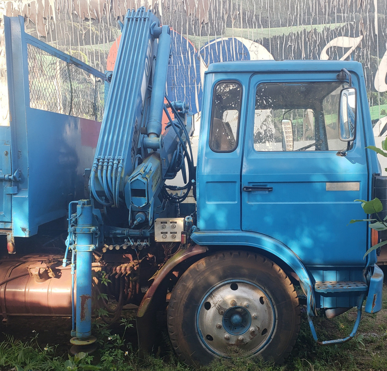 CAMION GRIS RENAULT, Camions - Autobus, Conakry