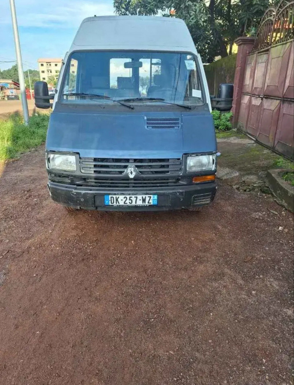 RENAULT, Voitures, Conakry