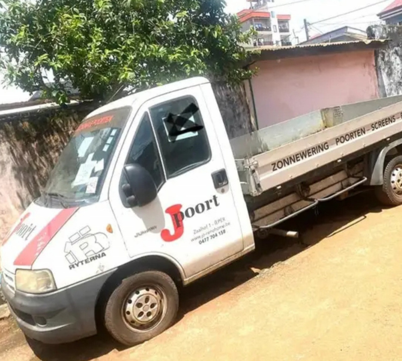 CITROËN JUMPER, Camions - Autobus, Conakry