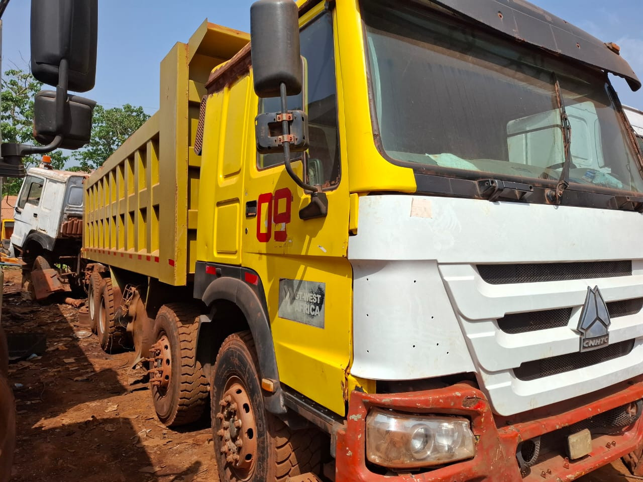 FOTON 12 ROUES, Camions - Autobus, Conakry