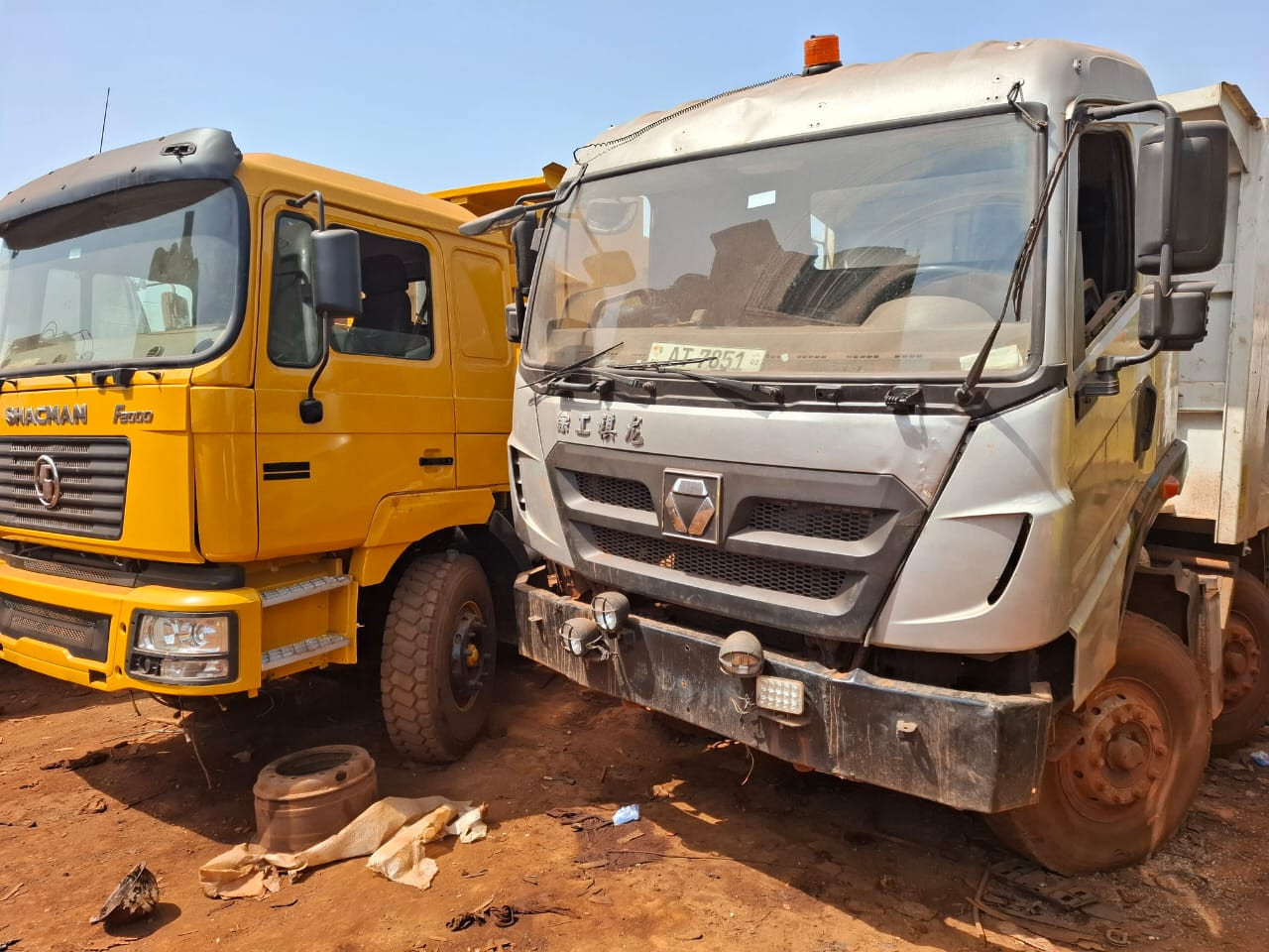 CAMIONS MARQUES CHINOISE, Camions - Autobus, Conakry