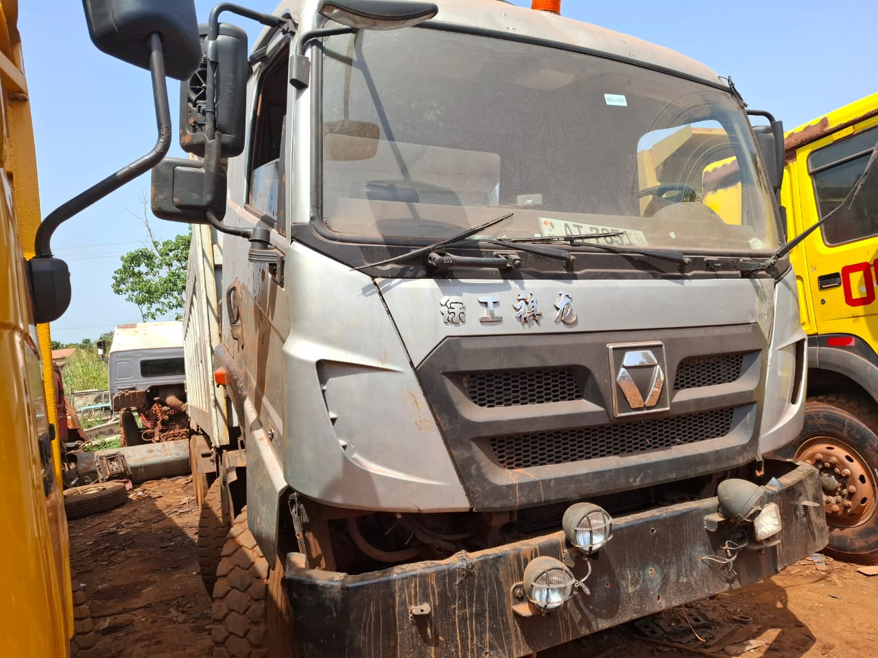 CAMIONS MARQUES CHINOISE, Camions - Autobus, Conakry