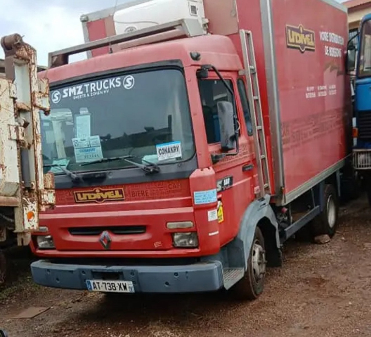 CAMION FRIGORIFIQUE, Camions - Autobus, Conakry