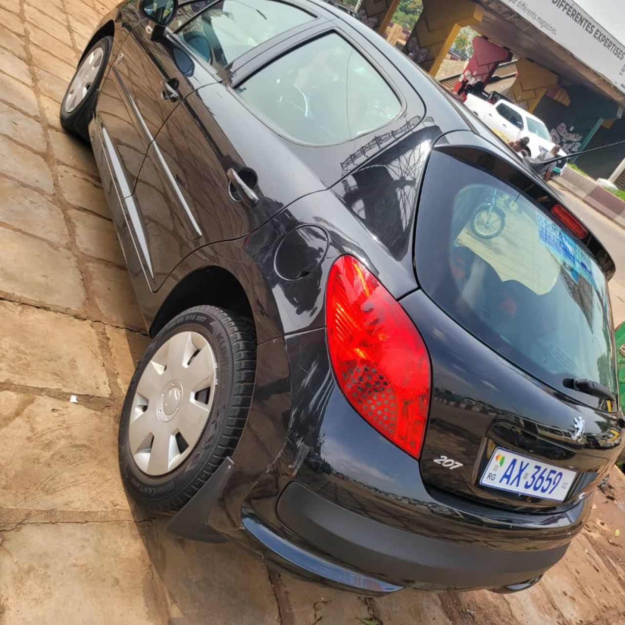 Peugeot 207, Voitures, Conakry