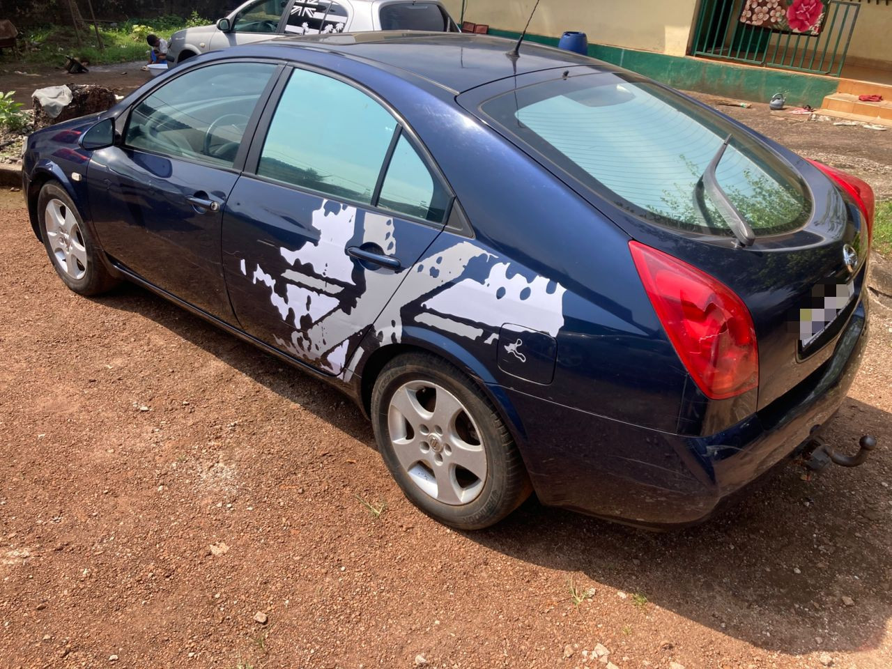 NISSAN PRIMERA ESSENCE ⛽️ AUTOMATIQUE PETIT MOTEUR CLIM, Voitures, Conakry