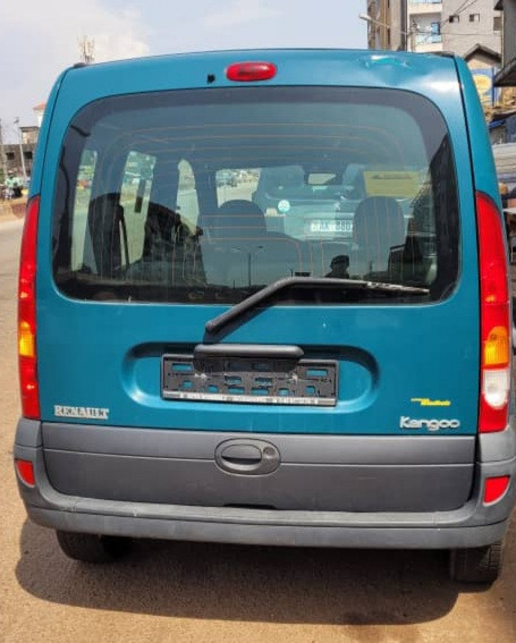 RENAULT KANGOO CLIMATISÉE, Voitures, Conakry