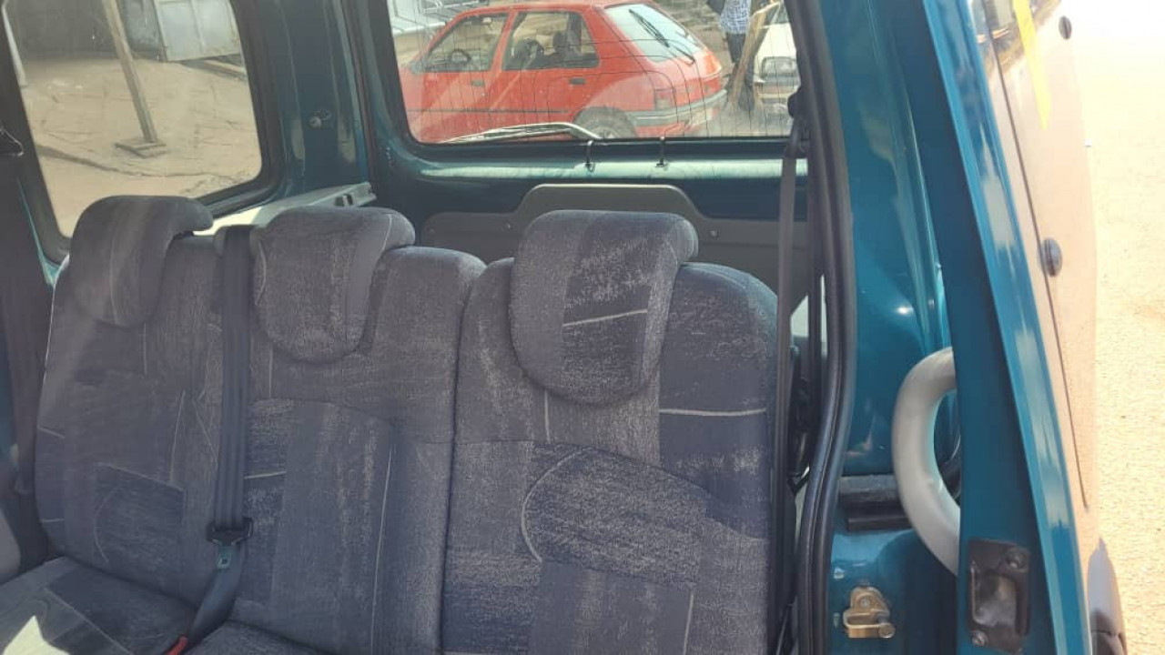 RENAULT KANGOO CLIMATISÉE, Voitures, Conakry