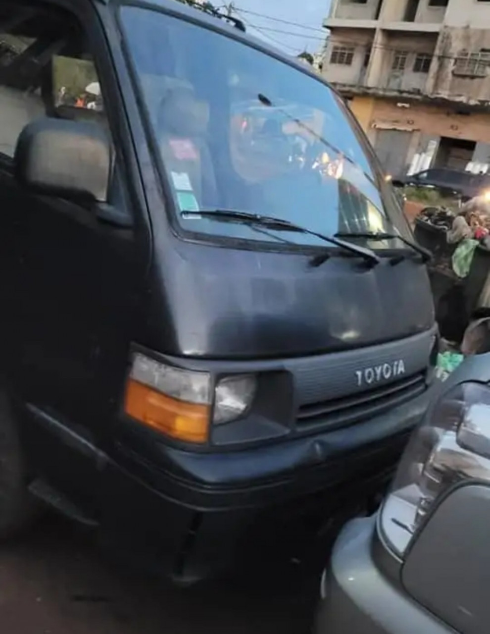 TOYOTA HIACE SORTIE PORT, Autres Véhicules, Conakry