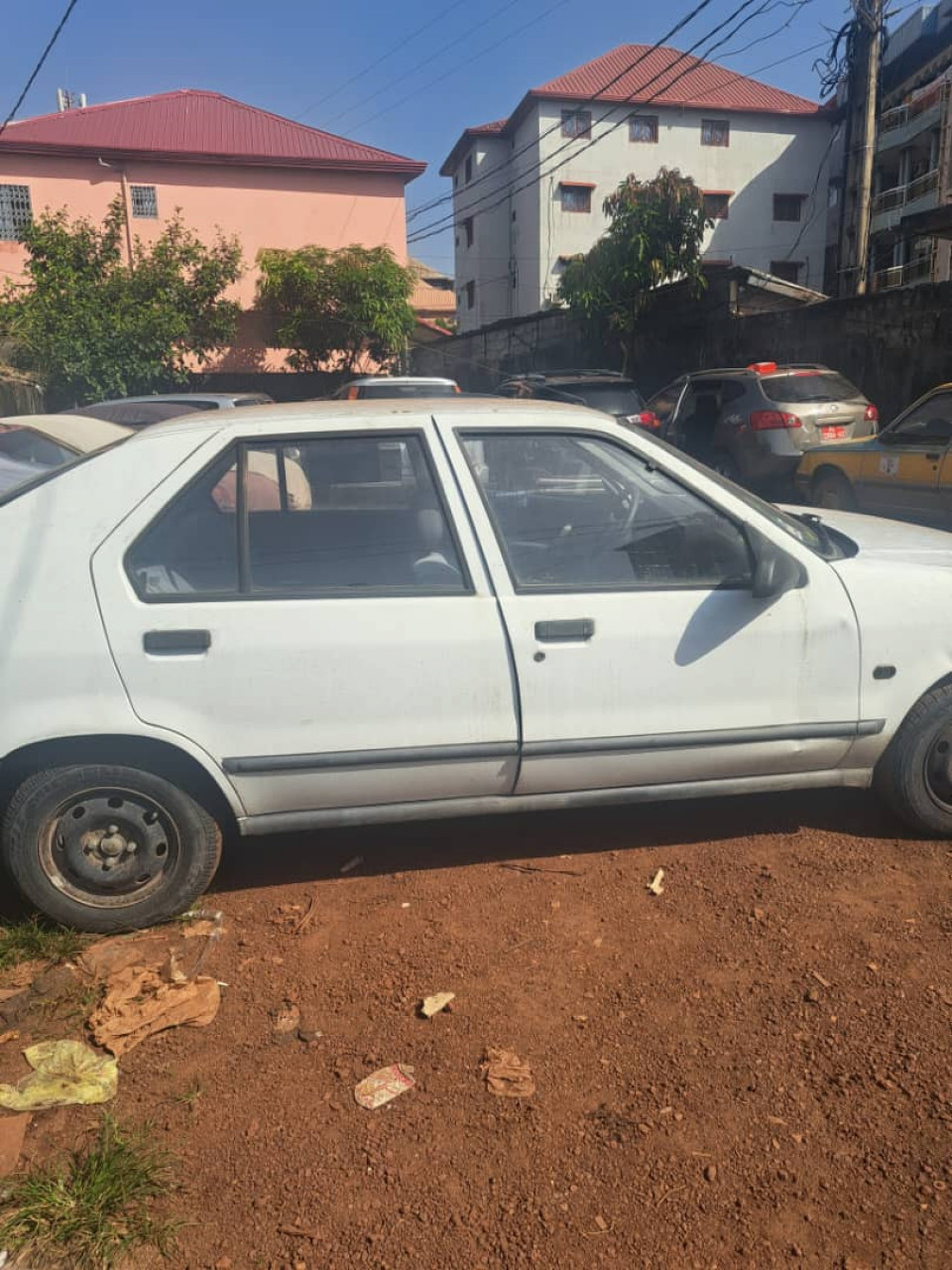 RENAULT 19 SORTIE PORT ESSENCE, Voitures, Conakry